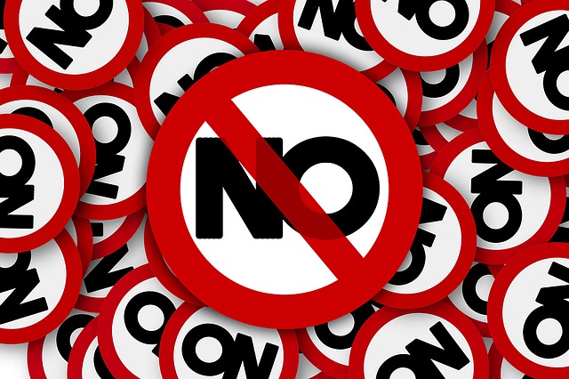 Signs saying No